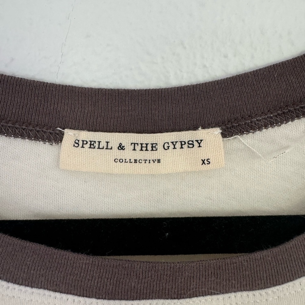 SPELL & THE
GYPSY
COLLECTIVE GODDESS OF ROCK TEE - Picture 7 of 9